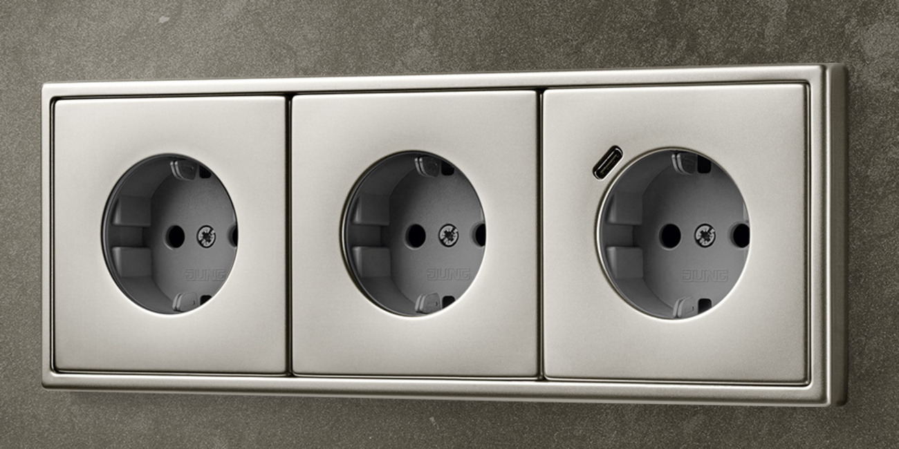 SCHUKO® Steckdosen mit USB bei Eltec Brückl GmbH in Lauter-Bernsbach