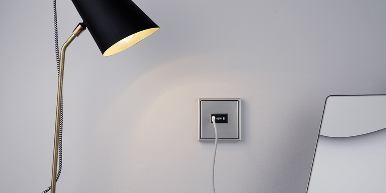 Ladegerät USB PD 60 bei Eltec Brückl GmbH in Lauter-Bernsbach