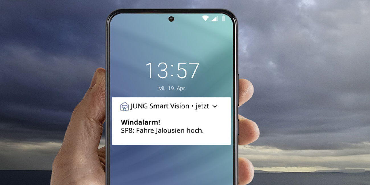 JUNG Smart Panel 8 bei Eltec Brückl GmbH in Lauter-Bernsbach