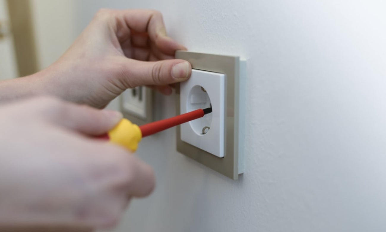 Elektro­installation bei Eltec Brückl GmbH in Lauter-Bernsbach
