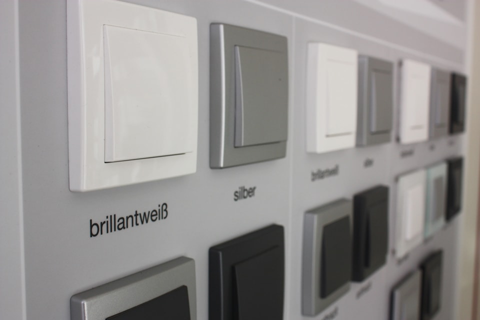 Schalterserie2 bei Eltec Brückl GmbH in Lauter-Bernsbach